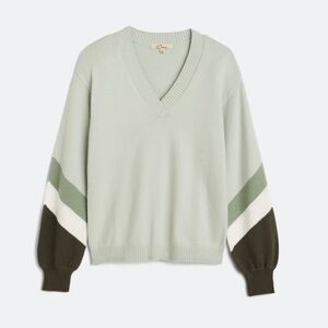 Les Serein Sebastian’s V-Neck Color Block Sweater pale green . NWT.  Size XL
